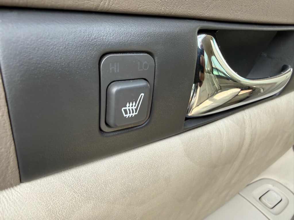 1998 Cadillac Seville Image 11