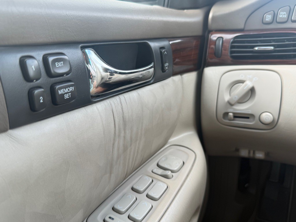 1998 Cadillac Seville Image 34