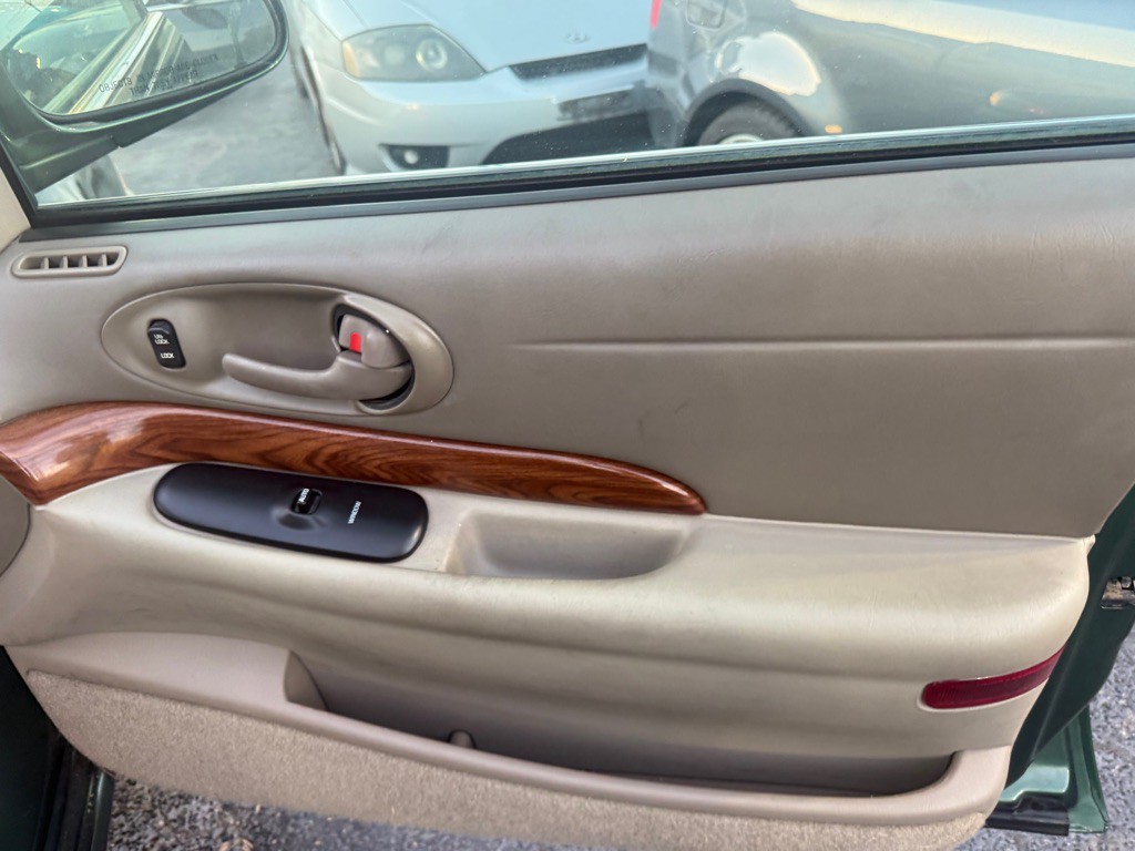 2003 Buick LeSabre Image 15
