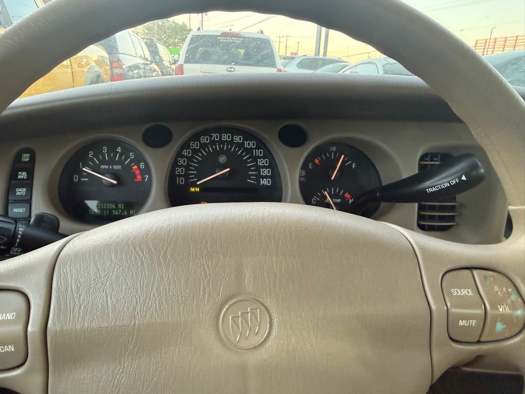 2003 Buick LeSabre Image 21