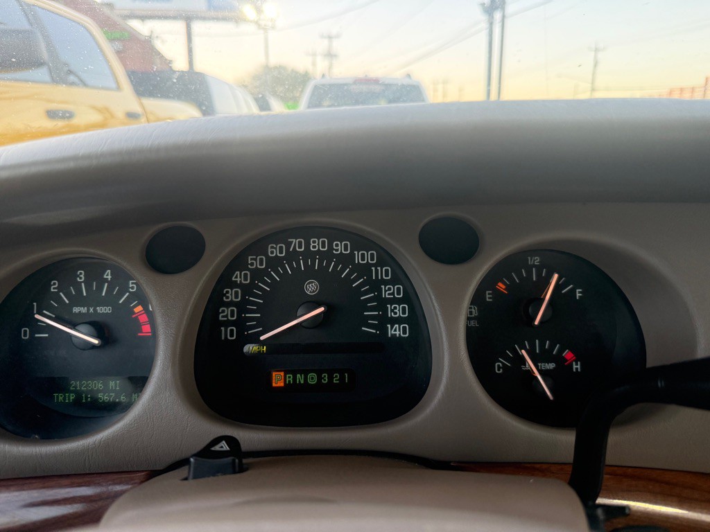 2003 Buick LeSabre Image 23