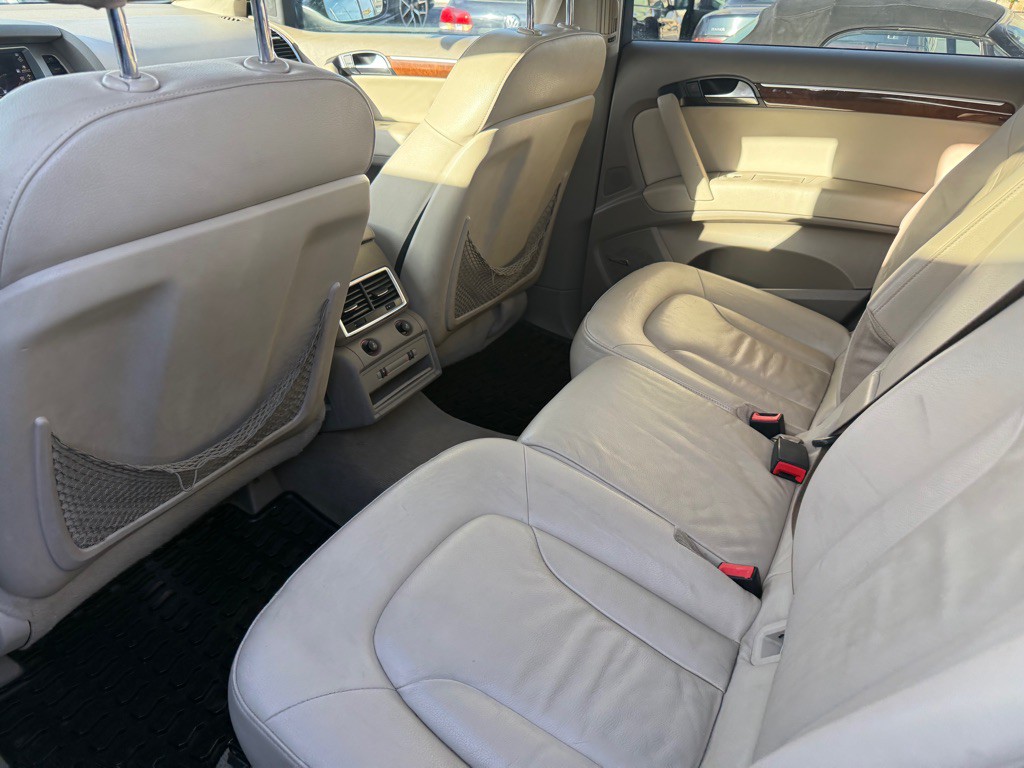 2009 Audi Q7 Image 9