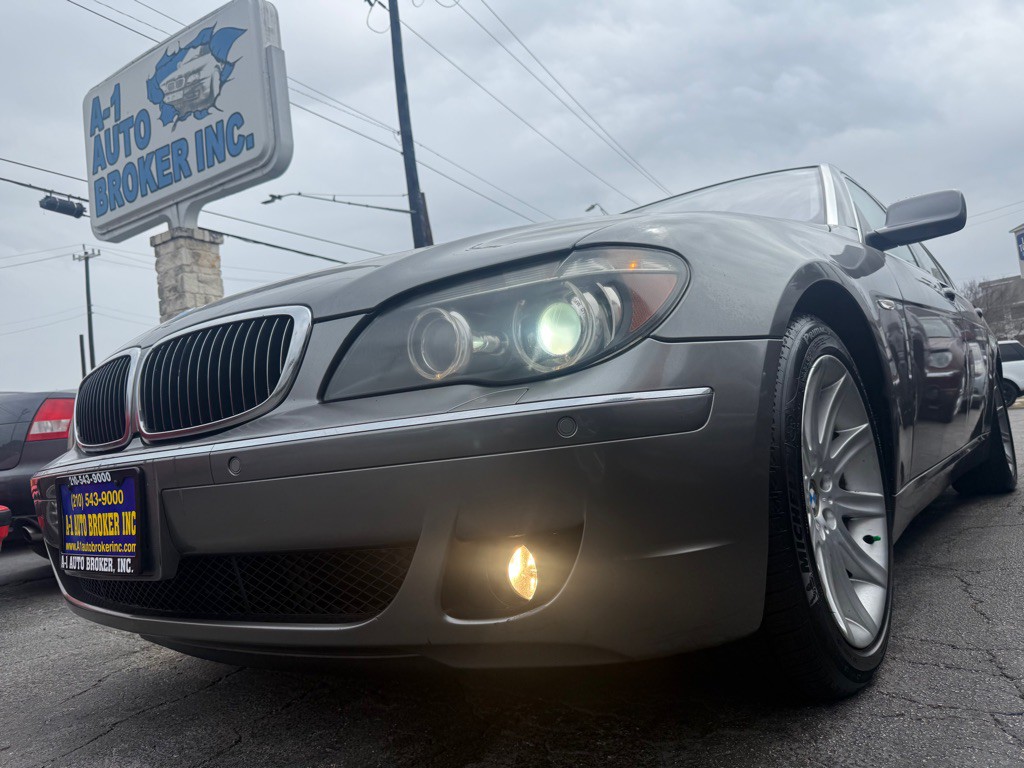 2006 BMW 7 Series Image 1