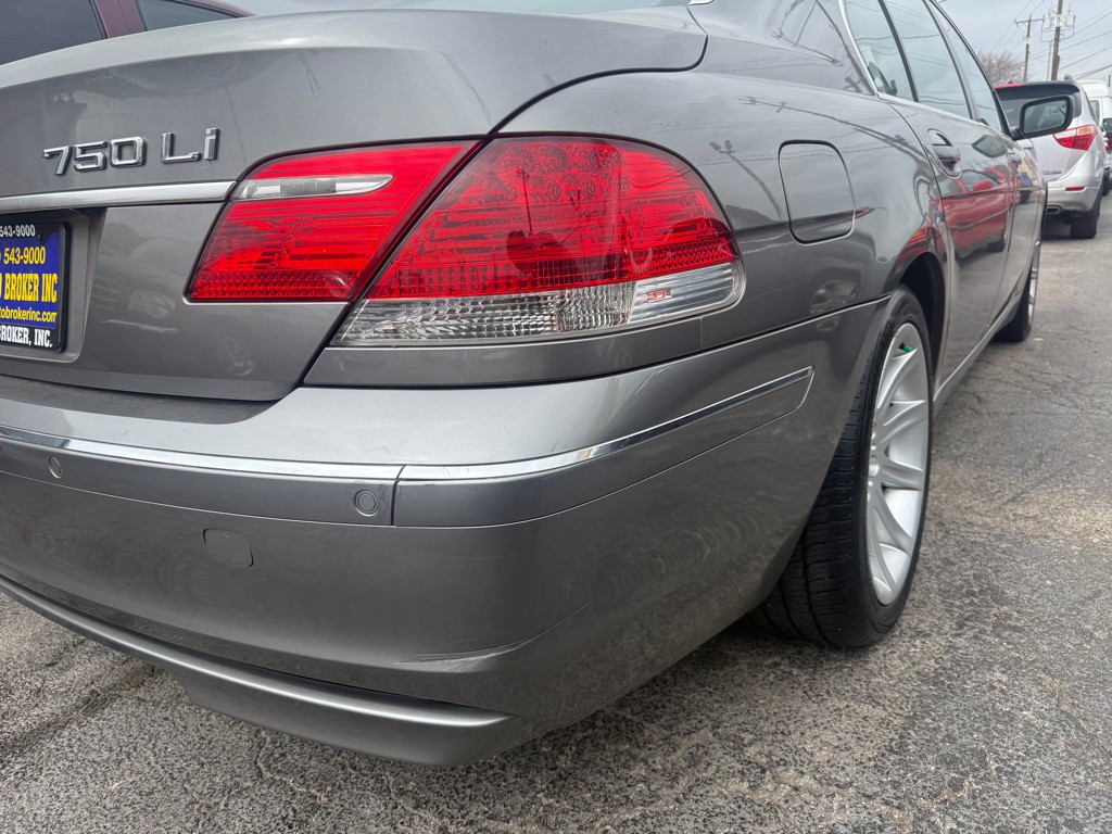 2006 BMW 7 Series Image 4