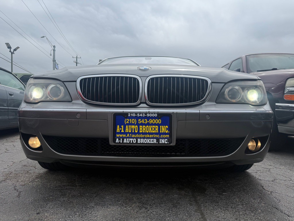 2006 BMW 7 Series Image 6