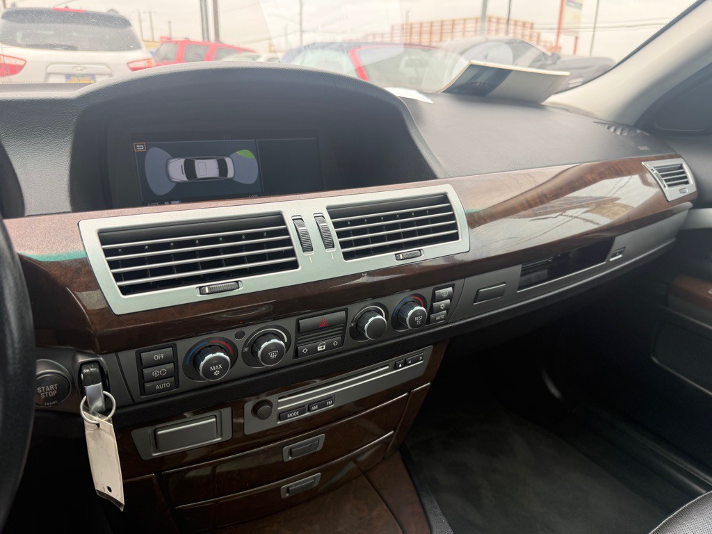 2006 BMW 7 Series Image 26