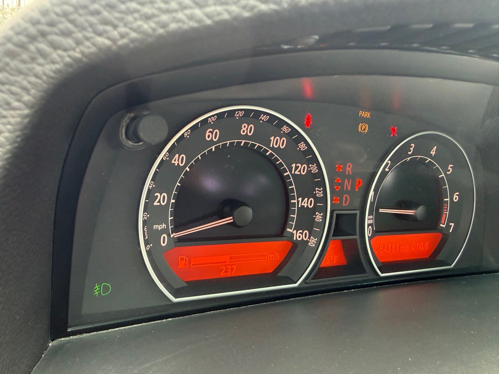 2006 BMW 7 Series Image 32