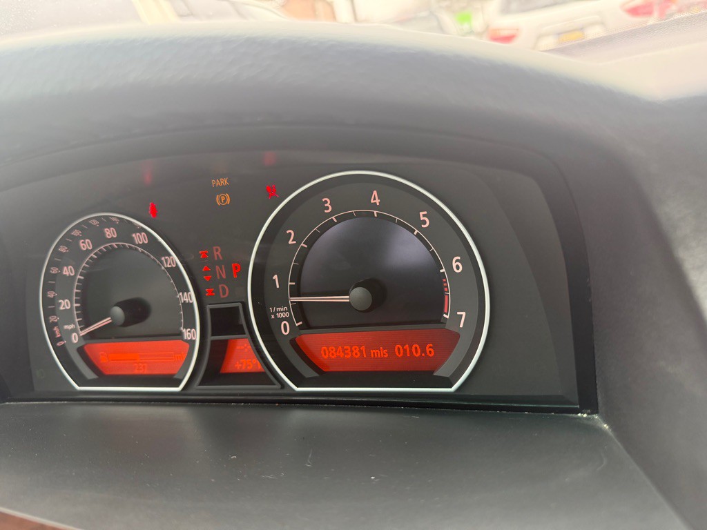 2006 BMW 7 Series Image 33