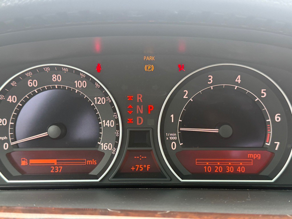 2006 BMW 7 Series Image 38