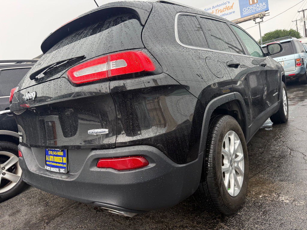 2015 Jeep Cherokee Image 4