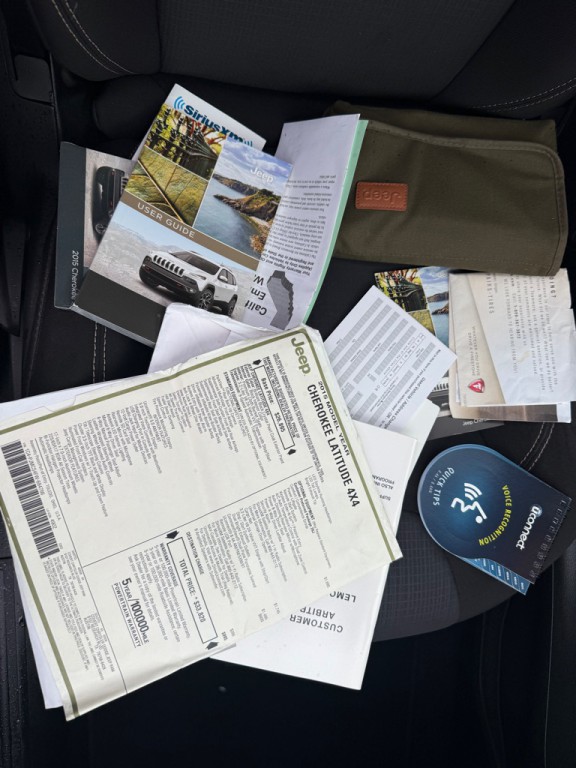 2015 Jeep Cherokee Image 24