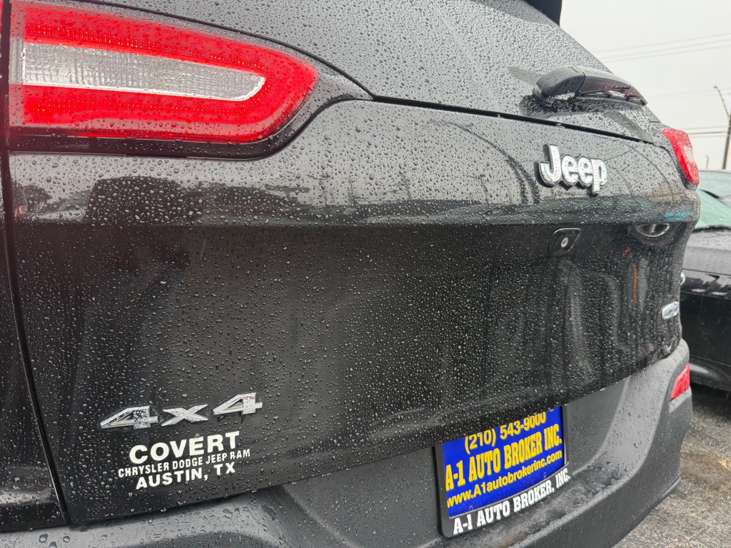 2015 Jeep Cherokee Image 33