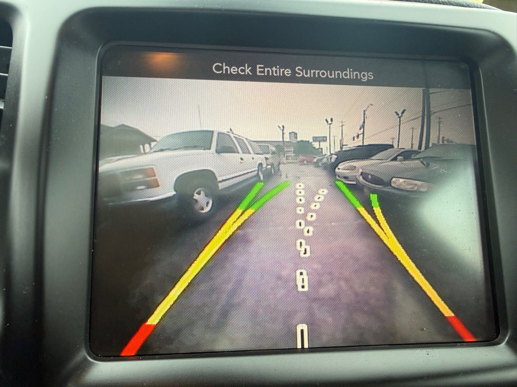 2015 Jeep Cherokee Image 39