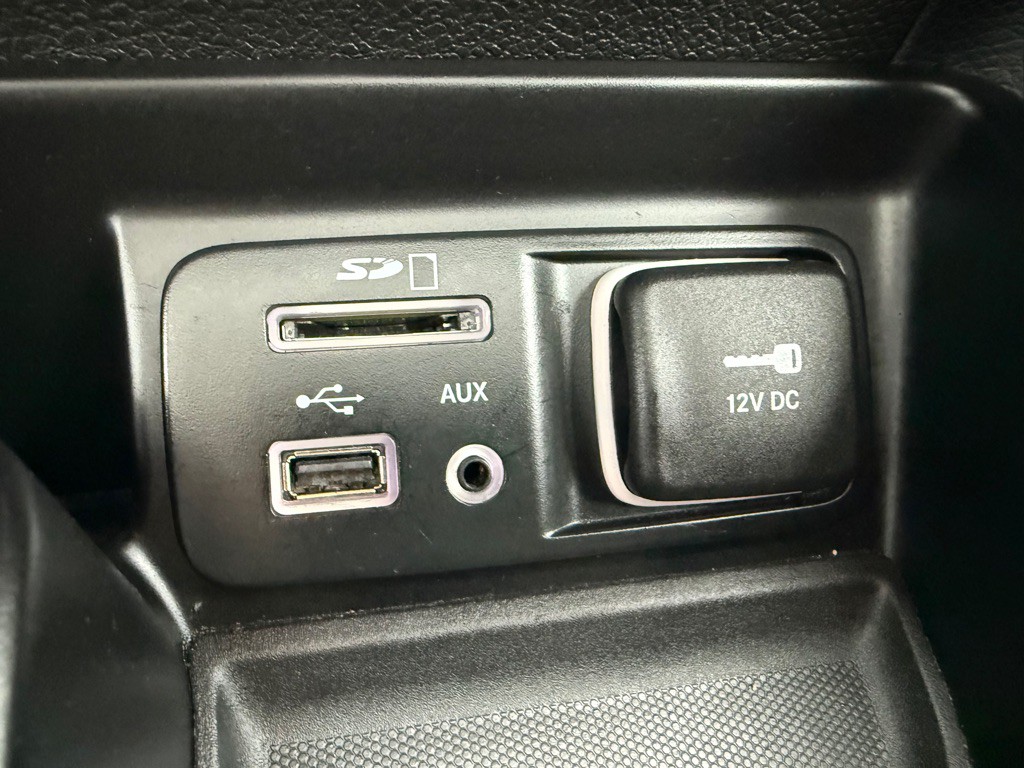 2015 Jeep Cherokee Image 45