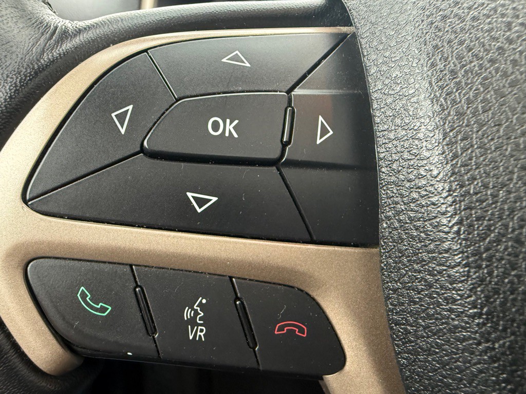 2015 Jeep Cherokee Image 47