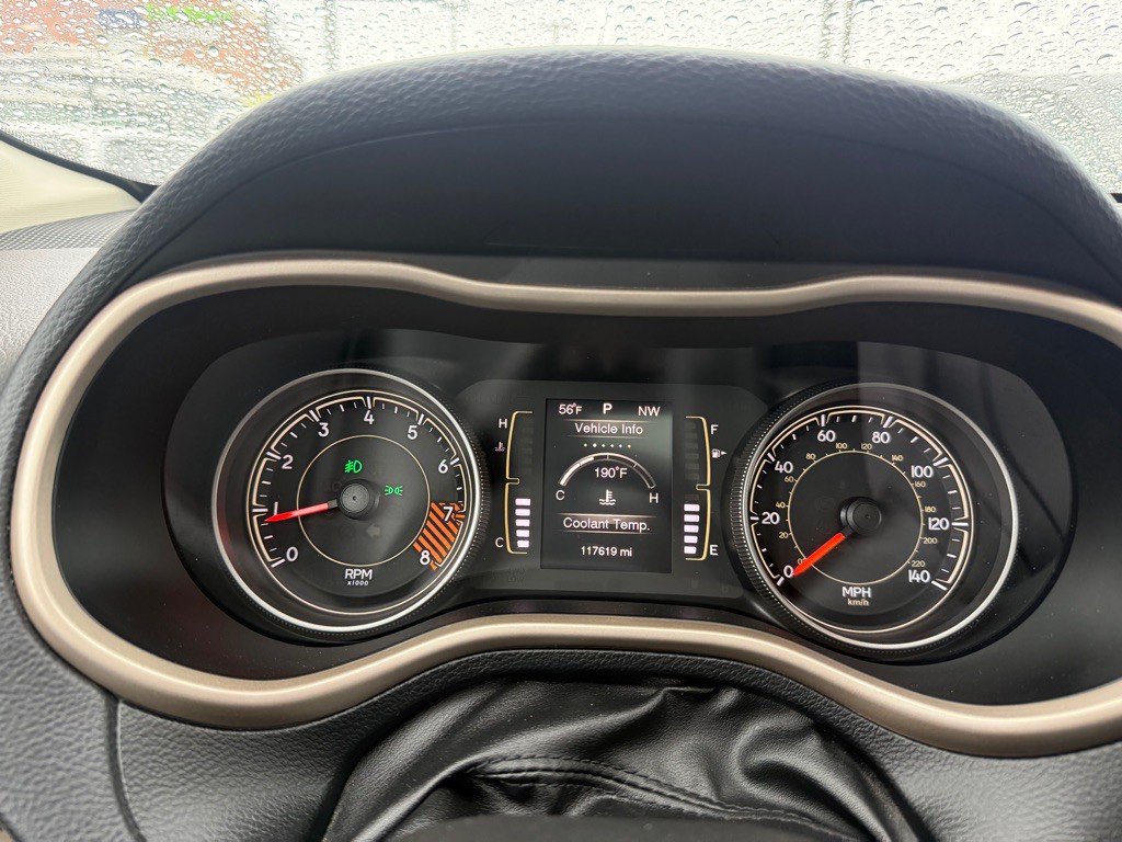 2015 Jeep Cherokee Image 48