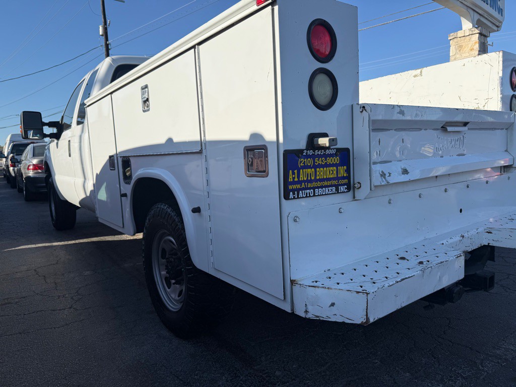 2015 Ford F-250 Image 2