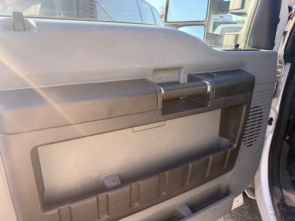 2015 Ford F-250 Image 8