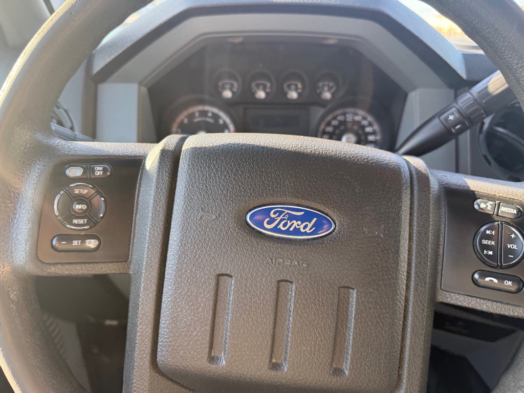 2015 Ford F-250 Image 26
