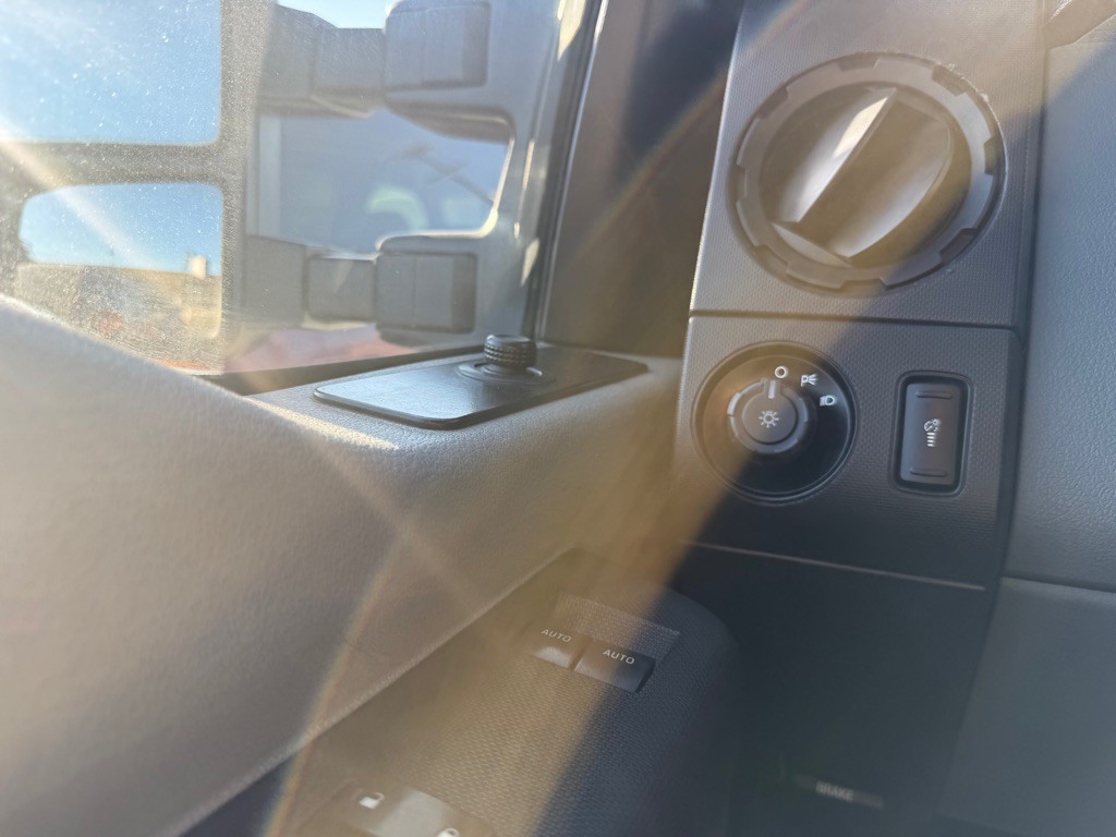 2015 Ford F-250 Image 30