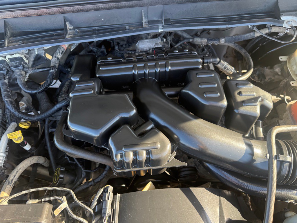 2015 Ford F-250 Image 40