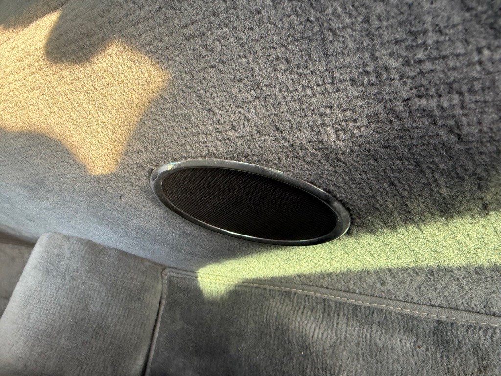 1990 Jaguar XJ Image 10