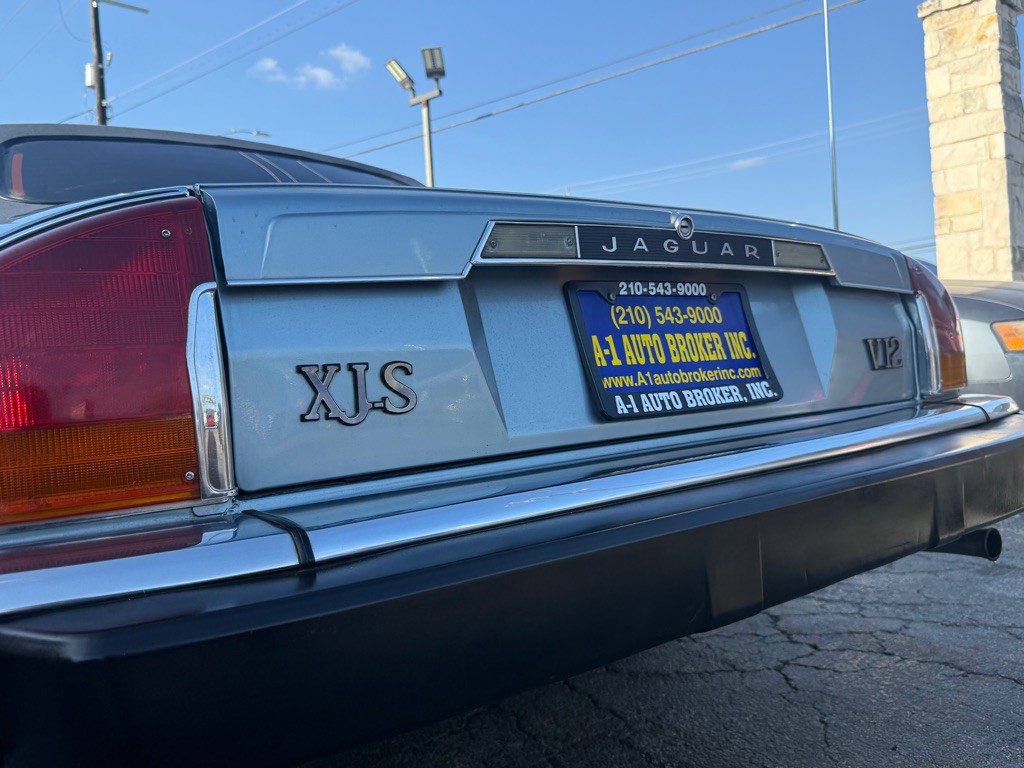 1990 Jaguar XJ Image 21