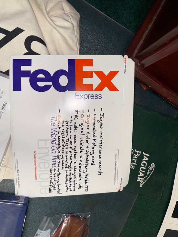 1990 Jaguar XJ Image 37