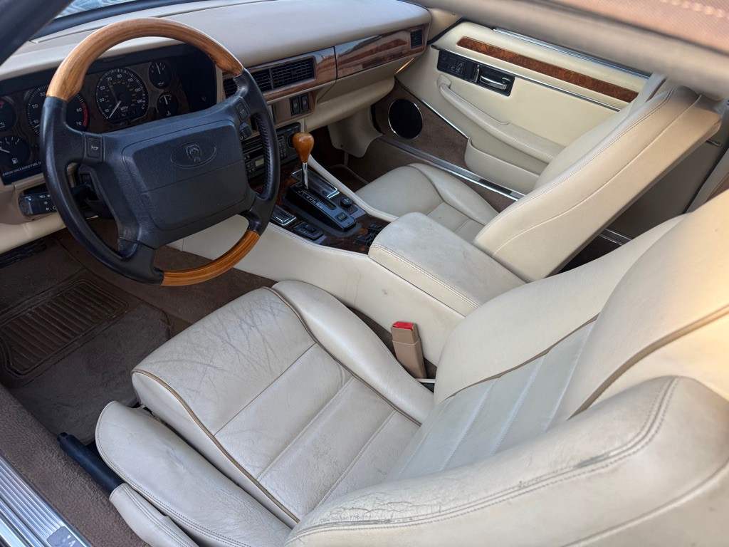 1996 Jaguar XJ Image 12