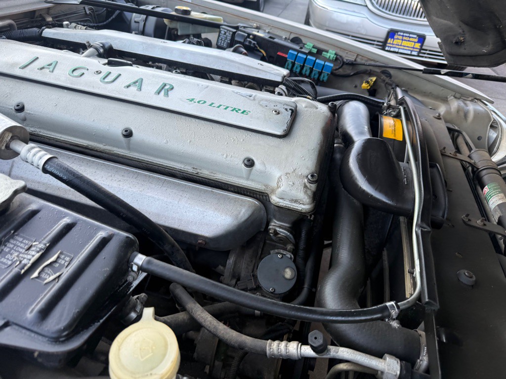 1996 Jaguar XJ Image 46