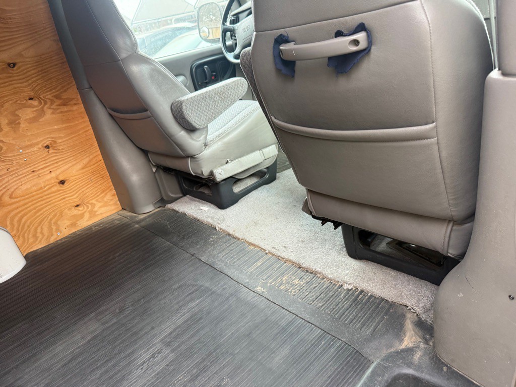1996 GMC Savana Image 14
