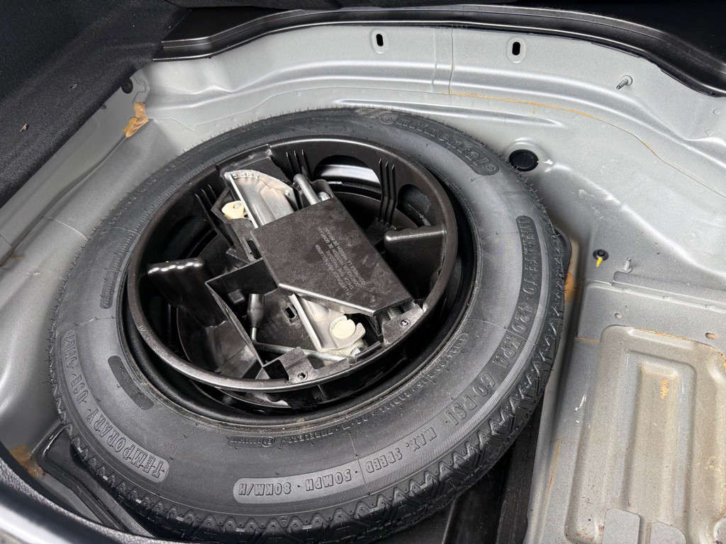 2008 Mercedes-Benz C-Class Image 10