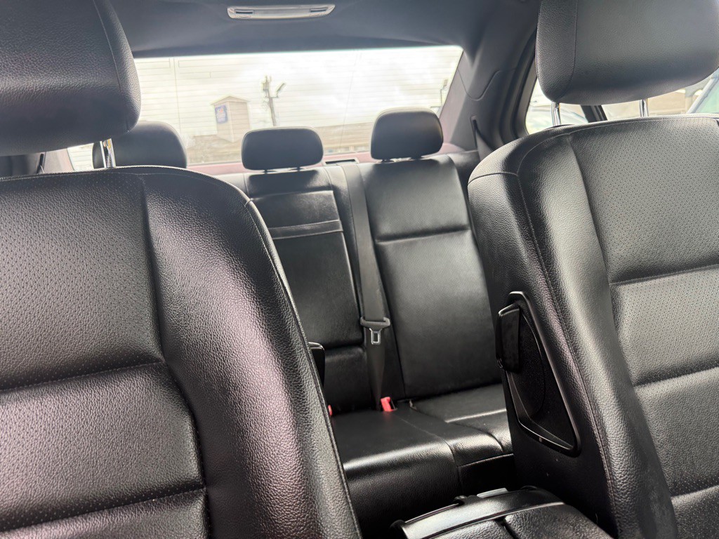 2008 Mercedes-Benz C-Class Image 17