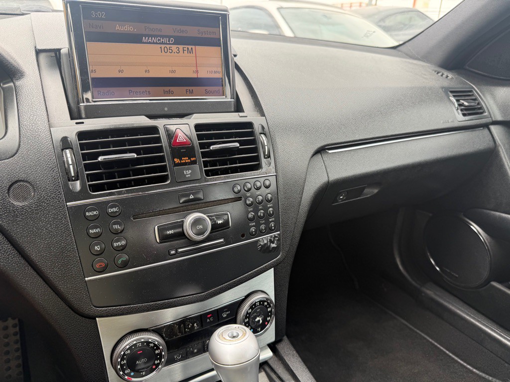 2008 Mercedes-Benz C-Class Image 23