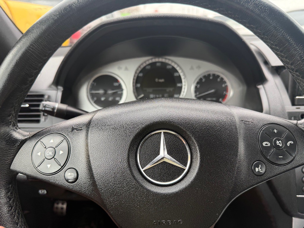 2008 Mercedes-Benz C-Class Image 27