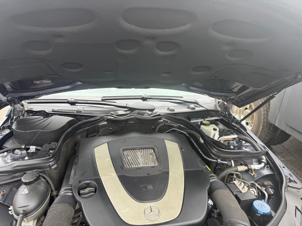 2008 Mercedes-Benz C-Class Image 34