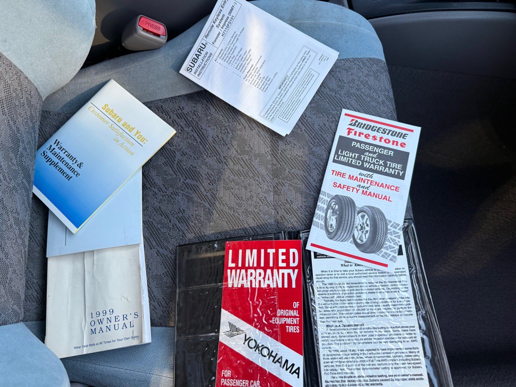 1999 Subaru Forester Image 16