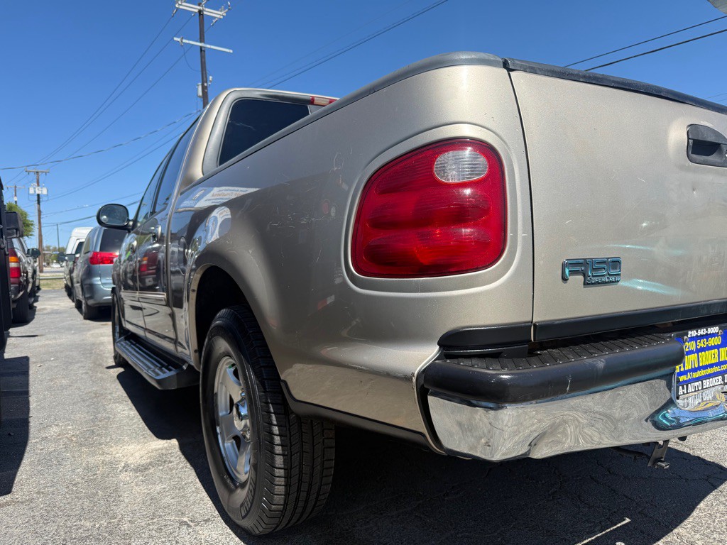 2001 Ford F-150 Image 2