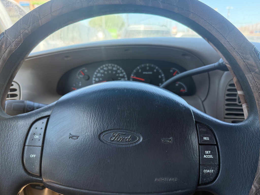 2001 Ford F-150 Image 17