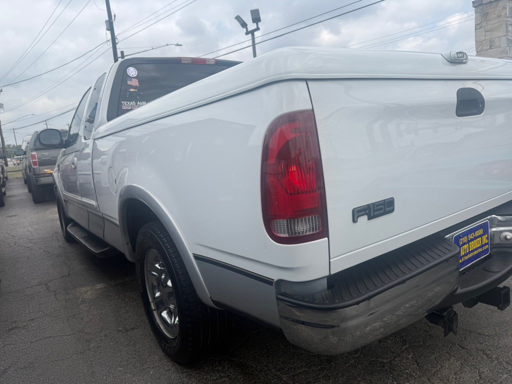 2000 Ford F-150 Image 2