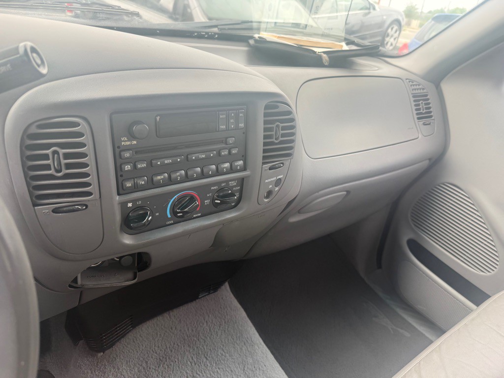 2000 Ford F-150 Image 22