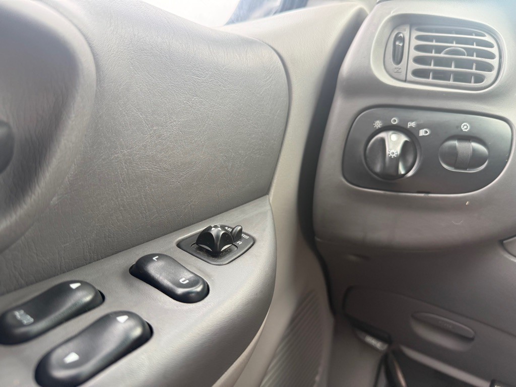 2000 Ford F-150 Image 28