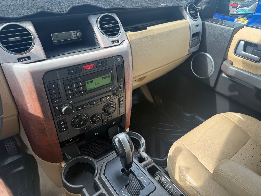 2005 Land Rover LR3 Image 25