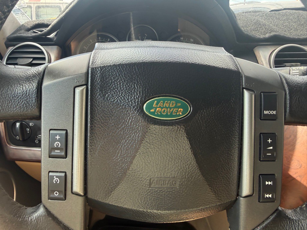 2005 Land Rover LR3 Image 33