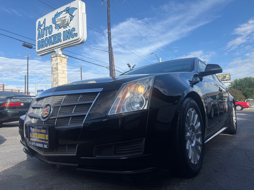 2010 Cadillac CTS Image 1