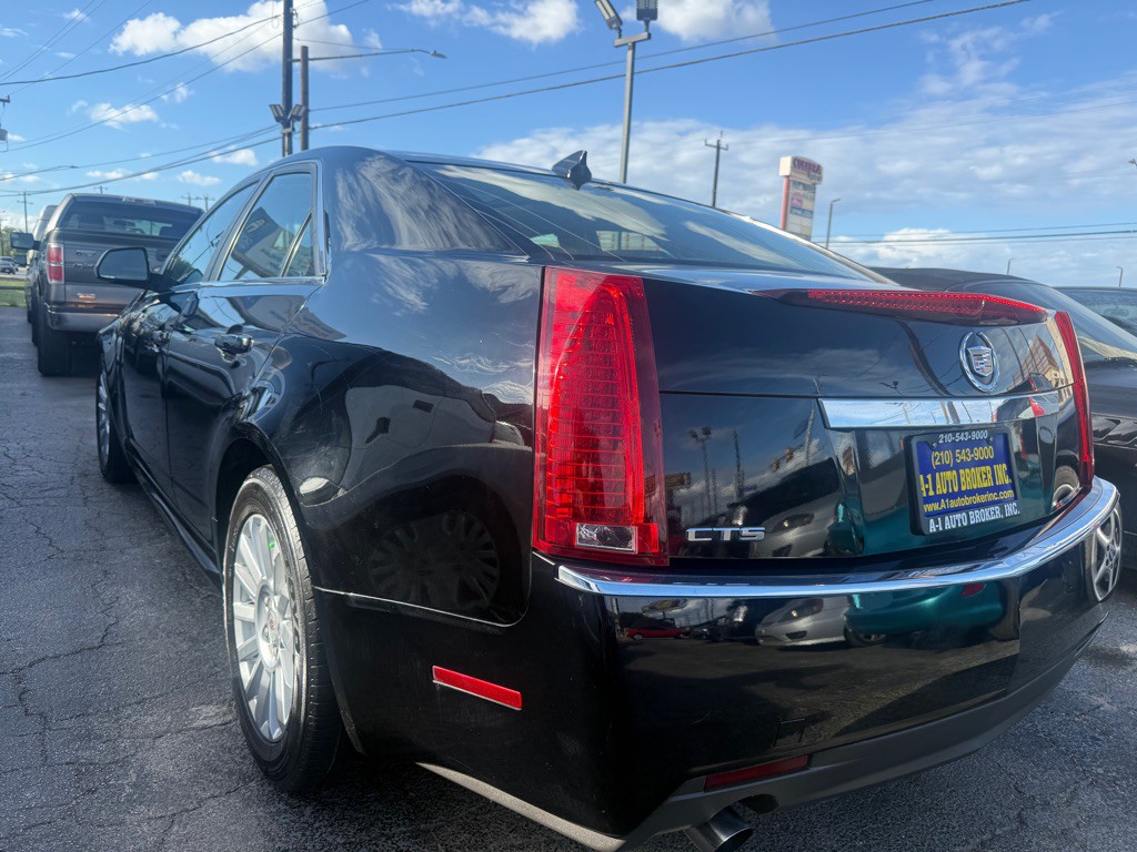 2010 Cadillac CTS Image 2