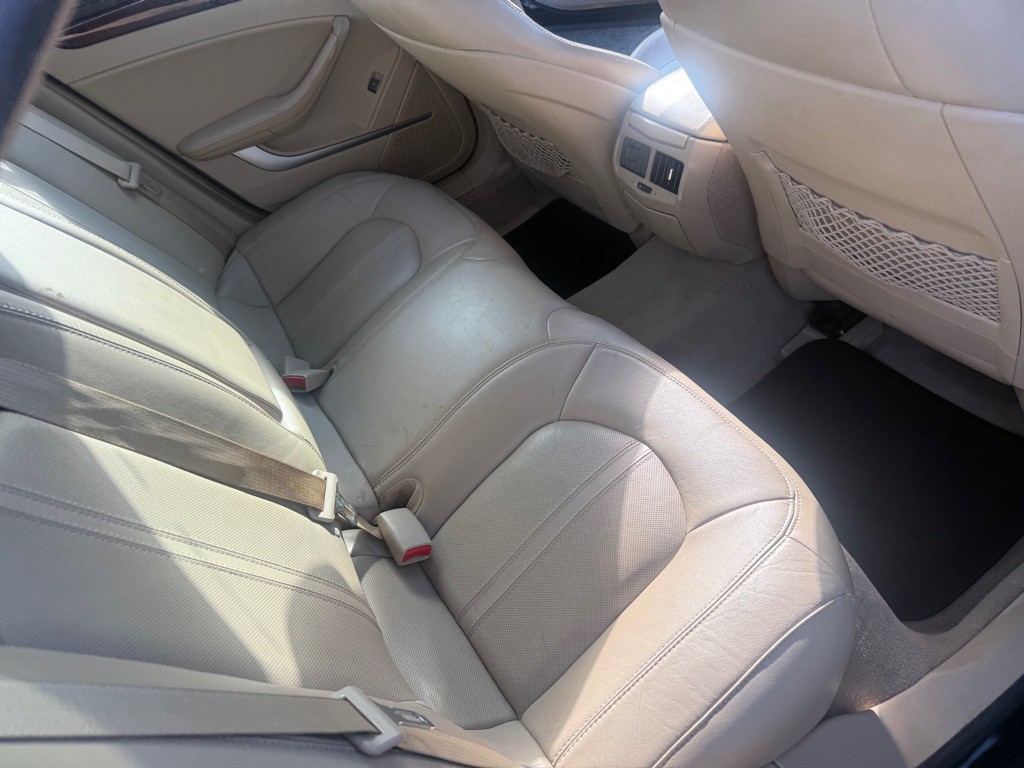 2010 Cadillac CTS Image 10