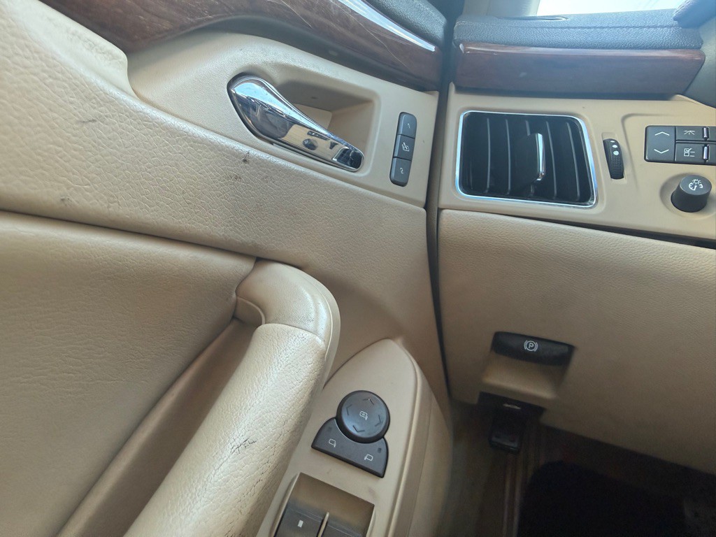 2010 Cadillac CTS Image 33