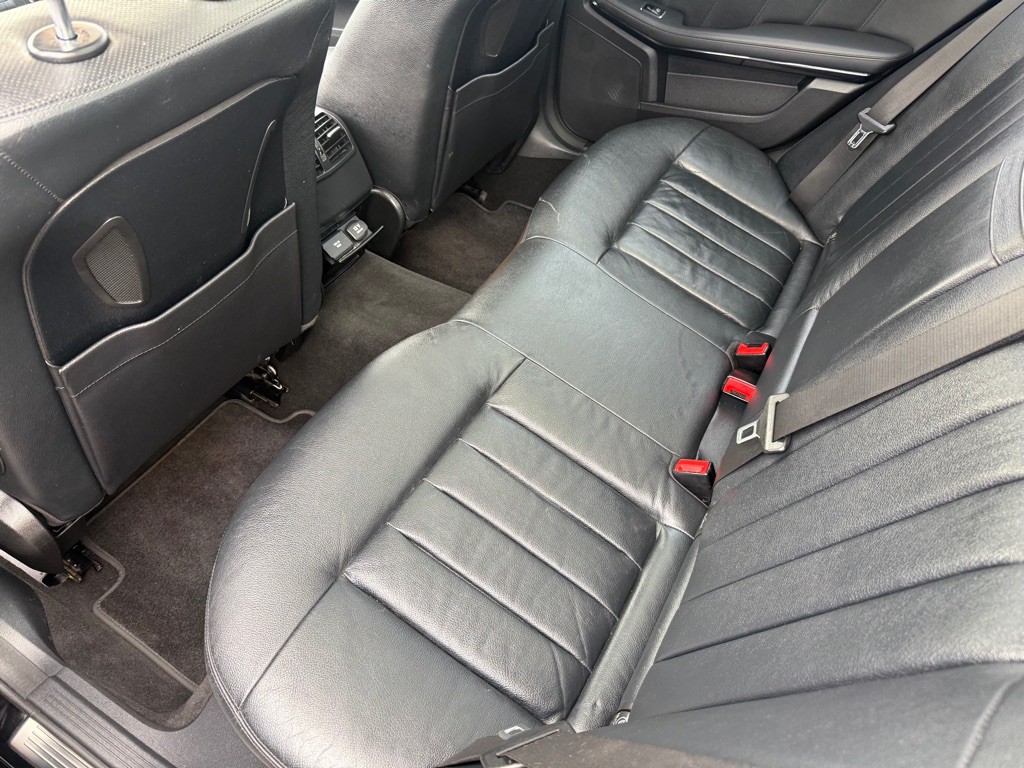 2011 Mercedes-Benz E-Class Image 9