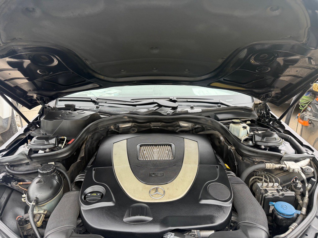2011 Mercedes-Benz E-Class Image 53